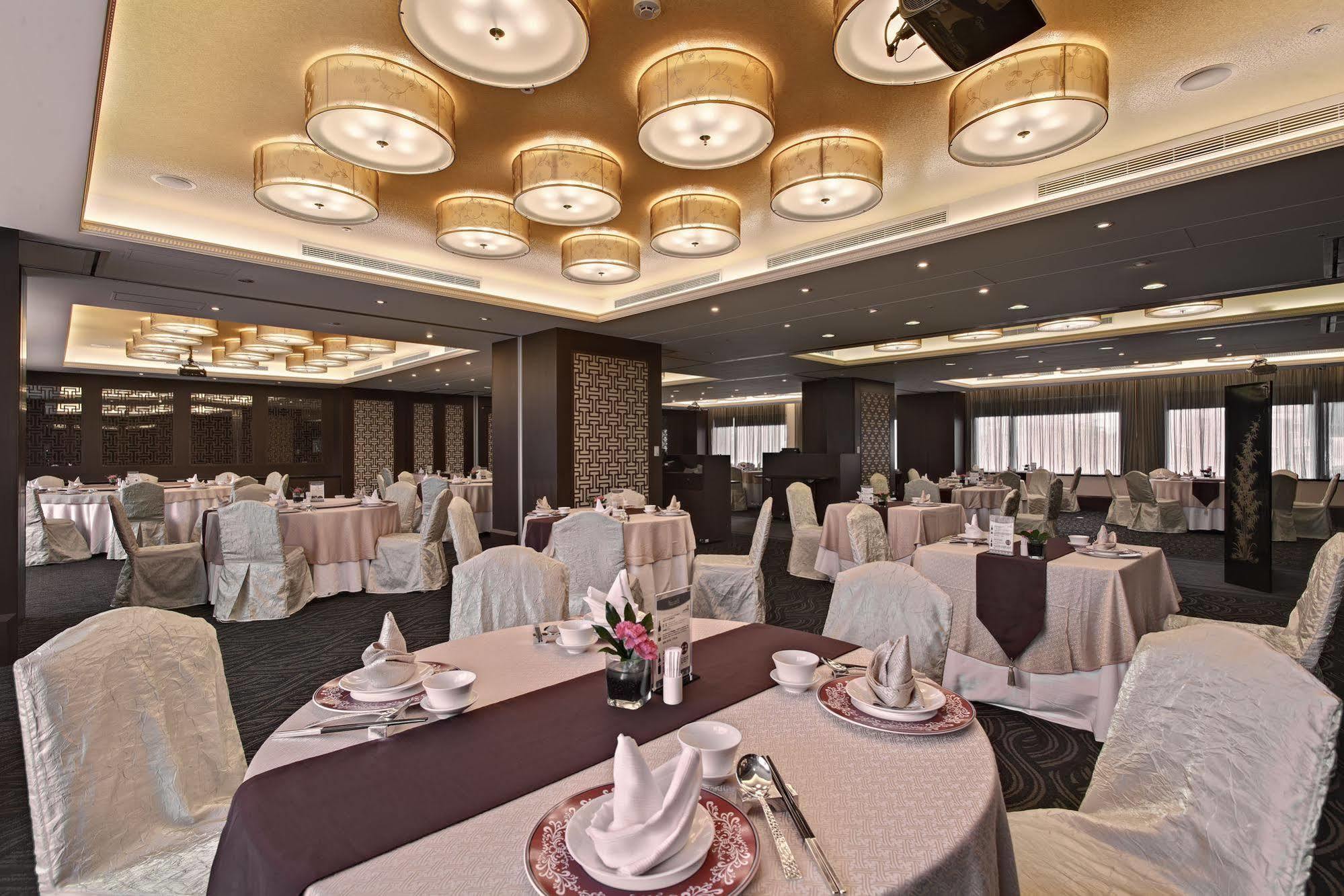 Taipei Garden Hotel - Ximending Exteriör bild The ballroom