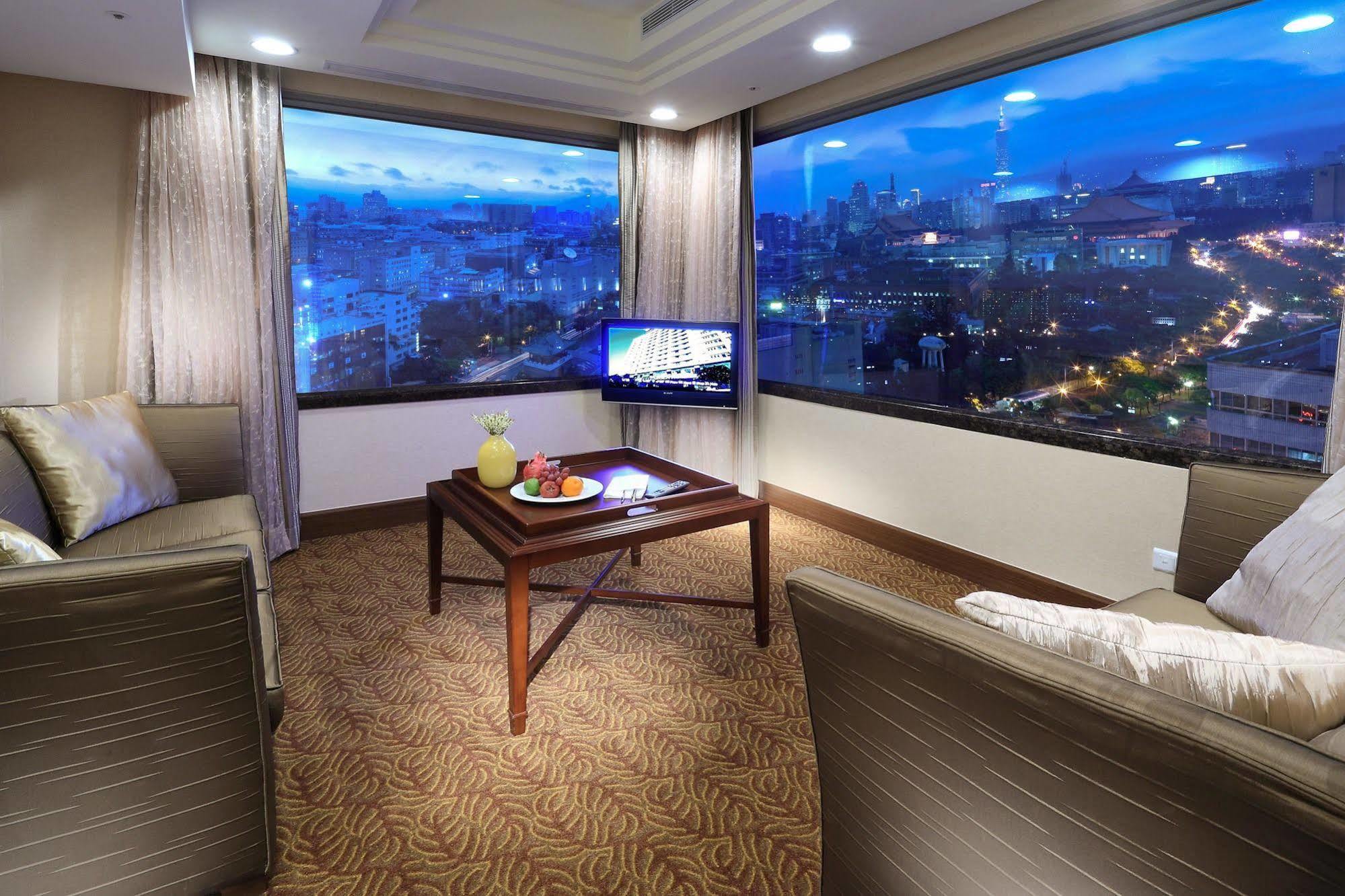Taipei Garden Hotel - Ximending Exteriör bild A suite at the hotel