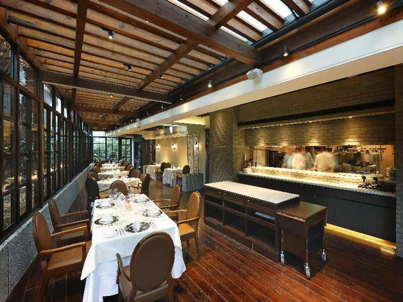 Taipei Garden Hotel - Ximending Exteriör bild Interior of the restaurant